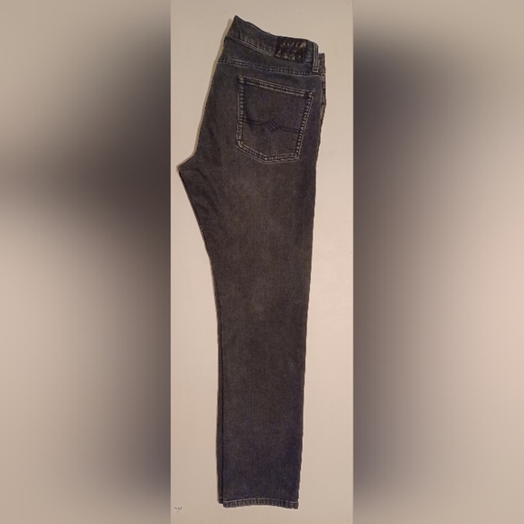 A Joseph Abboud Slim Fit Black Jeans - Picture 8 of 14